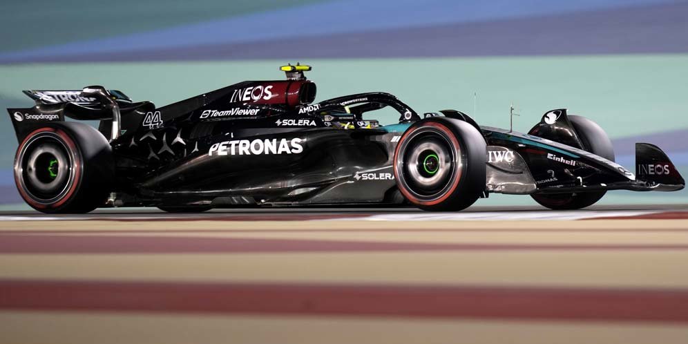 Lewis Hamilton-George Russell Pimpin FP2 Formula 1 GP Bahrain 2024